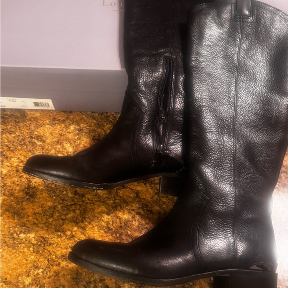 Louise et Cie Lo-Zada Black Kuma Calf Knee-High Leather Boots, Size 9.5. - Picture 7 of 11